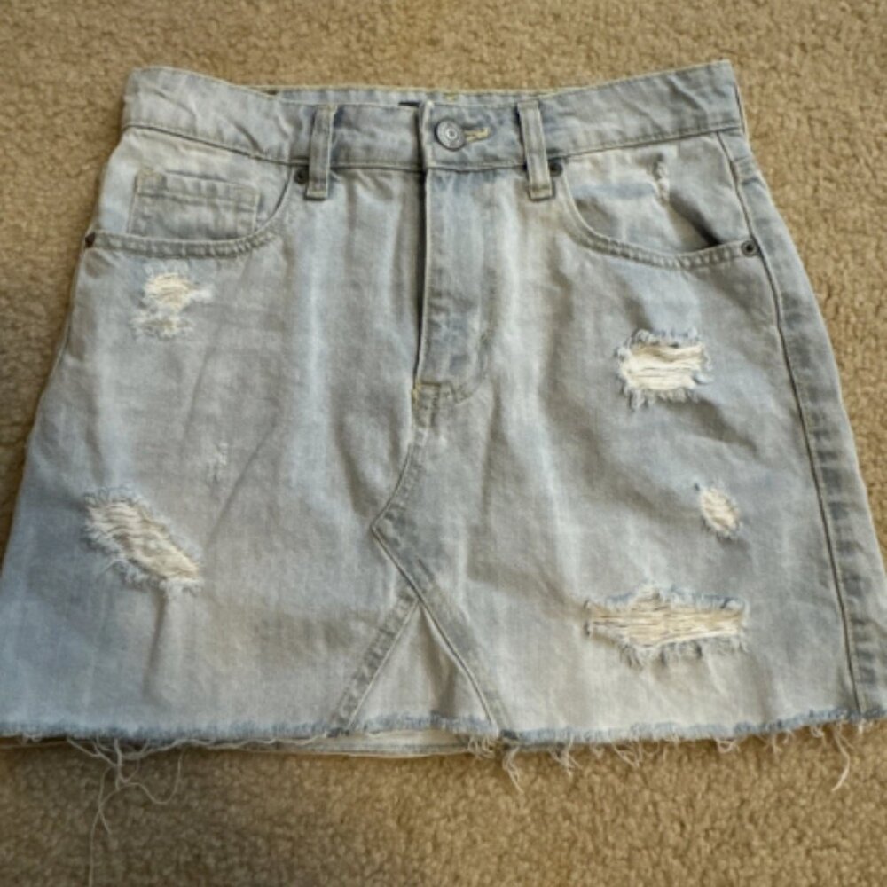 Women’s Aeropostale Jean Skirt - Size 4